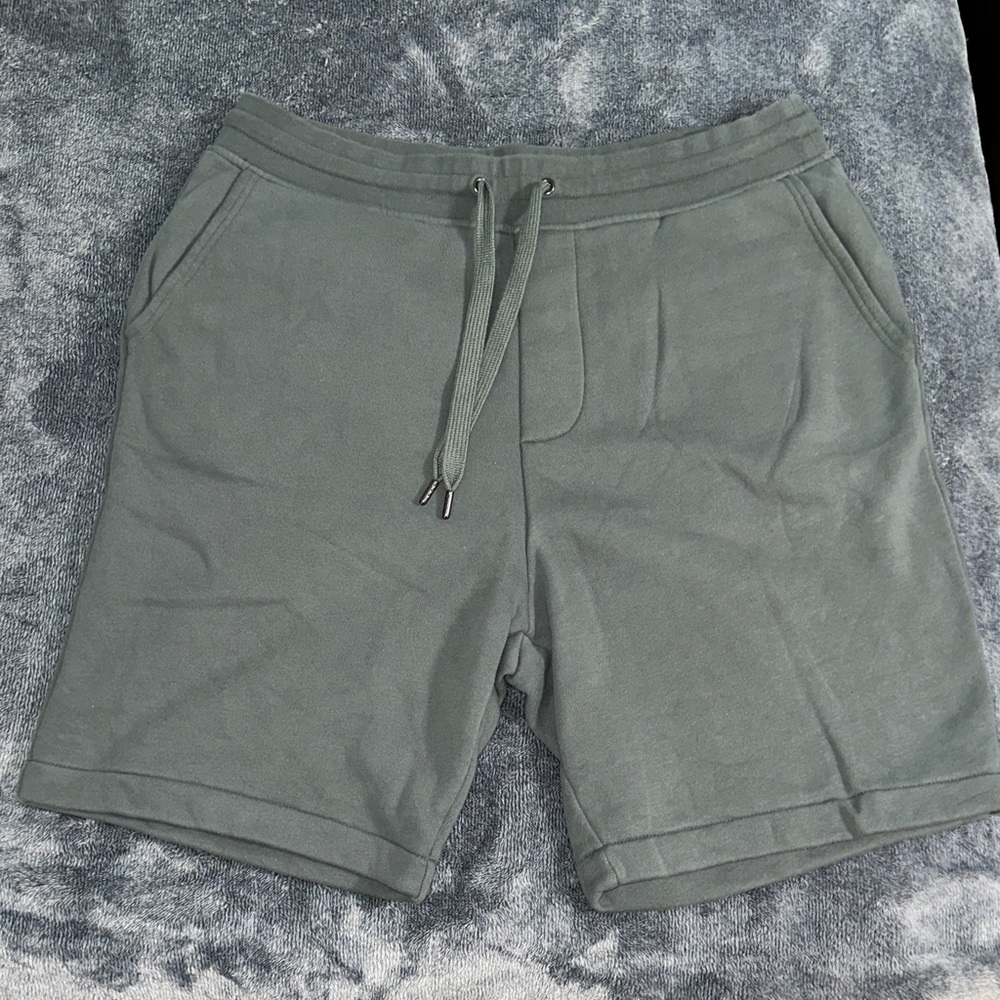 Men's Banana Republic Shorts - Large
